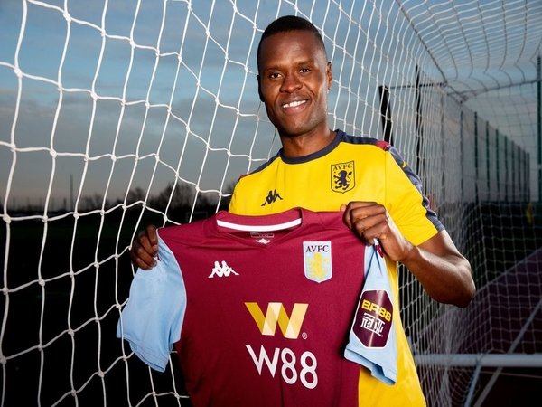 Aston Villa Resmi Datangkan Mbwana Samatta dari Genk