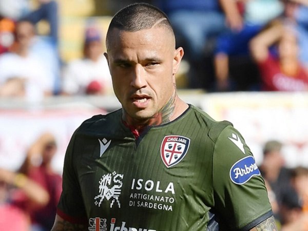 Cagliari Akan Permanenkan Nainggolan Jika Tembus Europa League