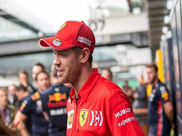 Sebastian Vettel Tak Sabar Jajal Mobil SF1000 Milik Ferrari