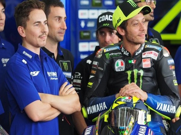 Hubungan Terus Membaik, Lorenzo Ucapkan Selamat Ulang Tahun Kepada Rossi