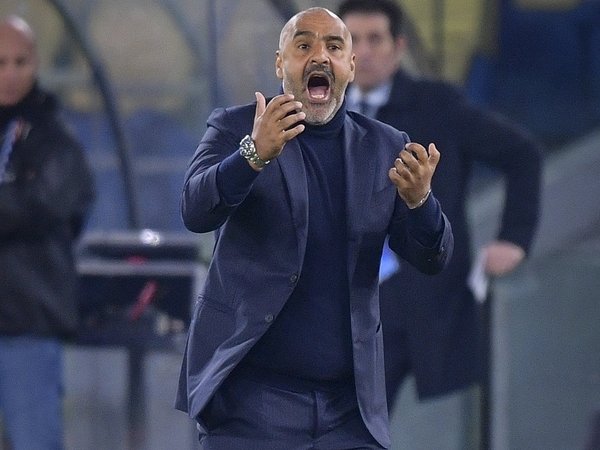 Dibantai Roma 0-4, Pelatih Lecce: Mereka Buas Seperti Hiu