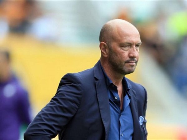 Resmi Latih Cagliari, Zenga Ditarget Masuk Zona Eropa