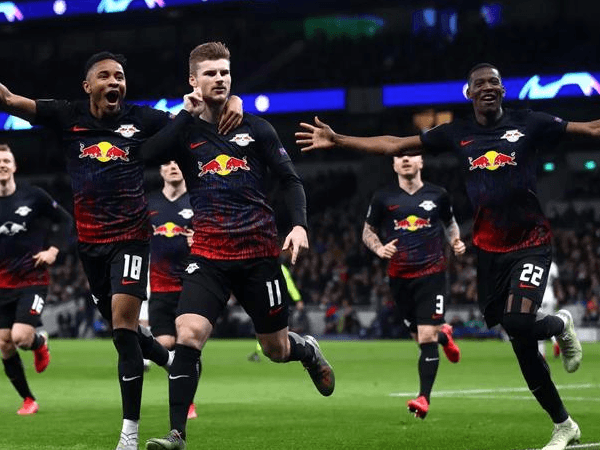 Julian Nagelsman Ingin RB Leipzig Manfaatkan Krisis Pemain Tottenham