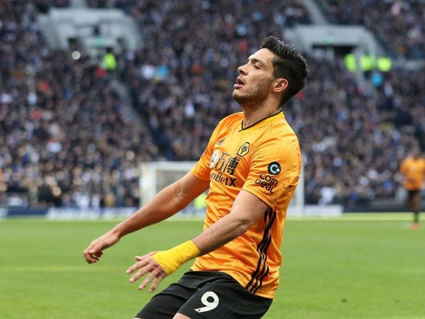 Raul Jimenez Tanggapi Rumor Ketertarikan Klub Raksasa Inggris