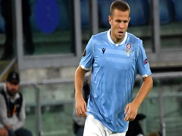 Performa Tidak Meyakinkan, Lazio Tetap Pertahankan Vavro