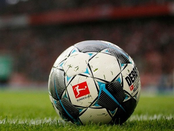 Virus Corona: Bundesliga Dapat Izin untuk Lanjutkan Musim Mulai Pertengahan Mei