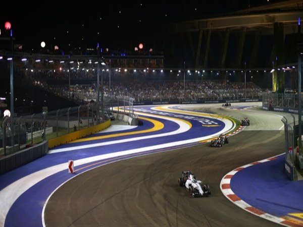 Singapura Tolak Gelar Balapan F1 Tanpa Penonton