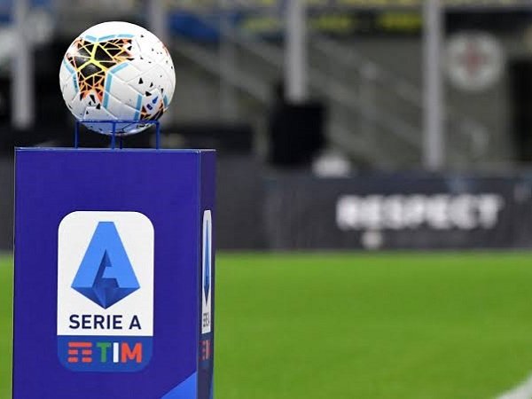 Menpora Italia Beberkan Tanggal untuk Kembalinya Serie A
