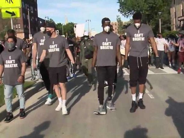Antetokounmpo Pimpin Demo Protes Kematian Floyd di Milwaukee