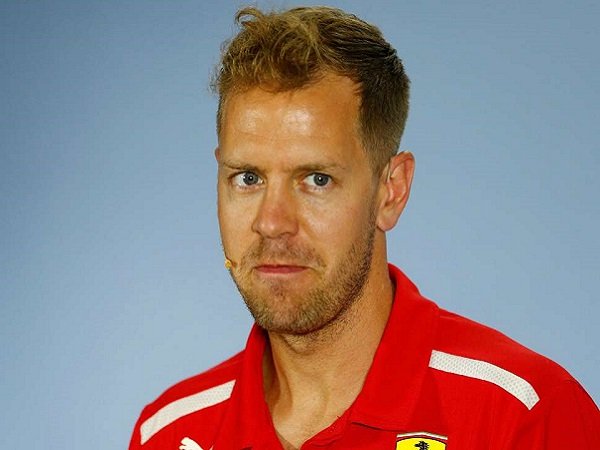 Aston Marthin Tegaskan Belum Lakukan Penjajakan ke Vettel