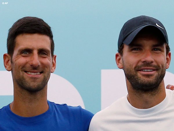Novak Djokovic Pun Tak Bisa Lari Dari Serangan COVID-19