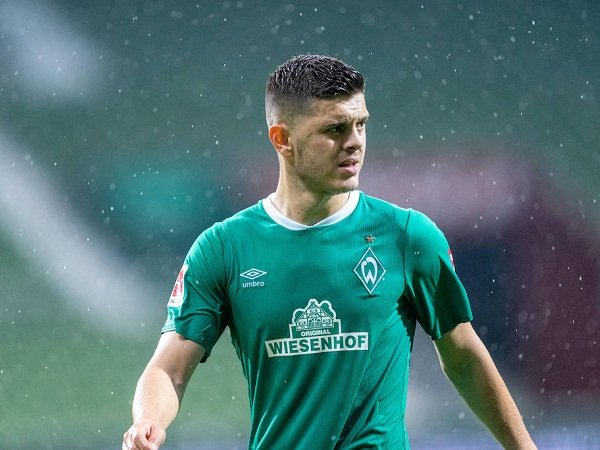 Rangnick Minta Milan Rekrut Bintang Werder Bremen