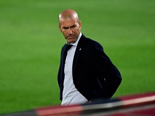 Zinedine ZIdane Indikasikan Pensiun Dini Sebagai Pelatih