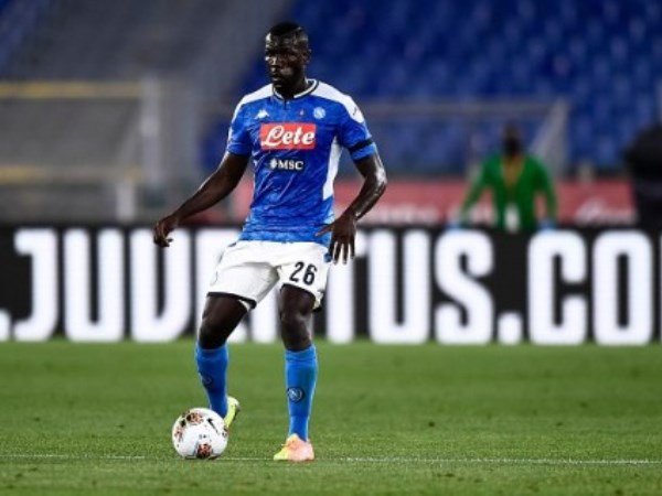 Dwigt Yorke Sarankan Manchestere United Untuk Rekrut Kalidou Koulibaly