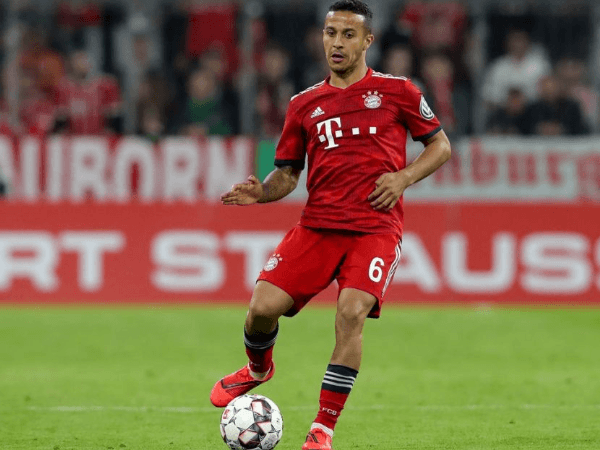 Petinggi Bayern Bocorkan Rencana Hengkangnya Thiago Alcantara