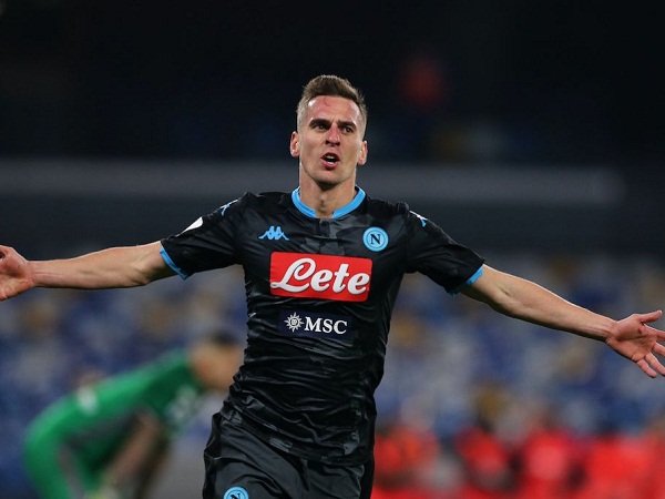 Milan Ternyata Masih Minat Datangkan Striker Napoli