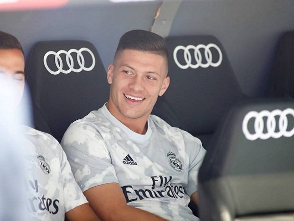 Madrid Bersikap Sulit, Milan Bakal Lupkan Jovic?