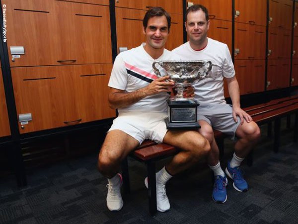 Roger Federer Tak Akan Pensiun Pada Musim 2021, Klaim Sang Pelatih