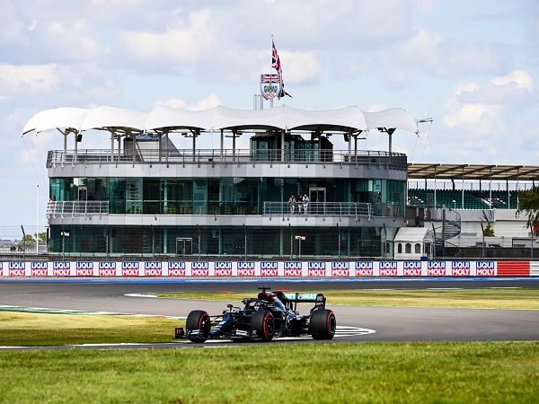 Hasil Kualifikasi F1 GP Inggris: Tak Terbendung, Duo Mercedes Start Terdepan