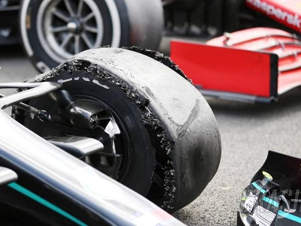 Bukan Puing, Ini Penyebab Permasalahan Ban di Silverstone