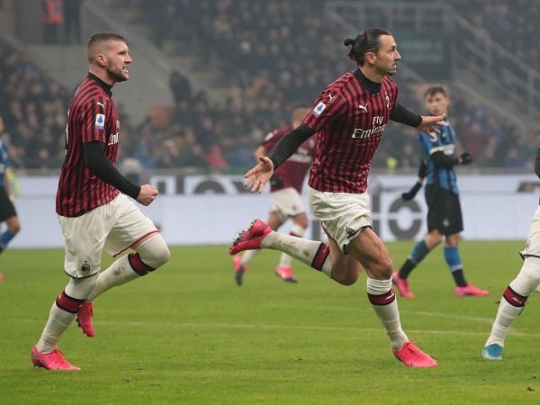 Bangun Strategi Transfer, Milan Prioritas Perpanjangan Kontrak Ibrahimovic