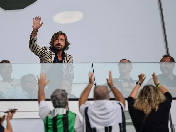 Andrea Pirlo Datang, Strategi Transfer Juventus Berubah