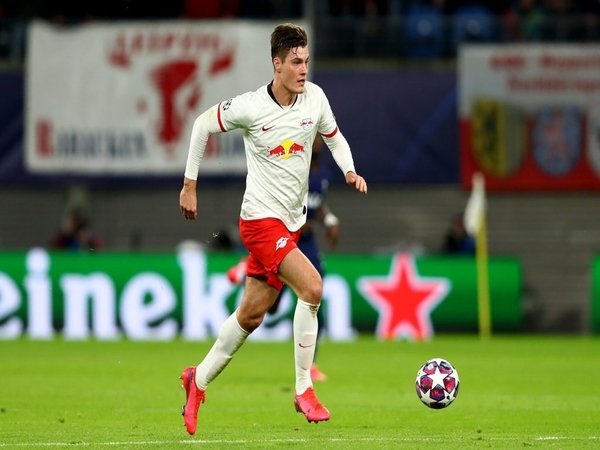 Schick Selangkah Lagi Merapat ke Leverkusen