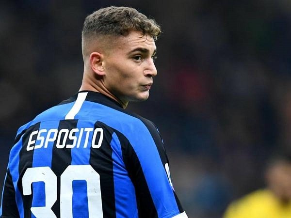 Ketimbang Cari Striker Baru, Inter Disarankan Gunakan Esposito atau Salcedo