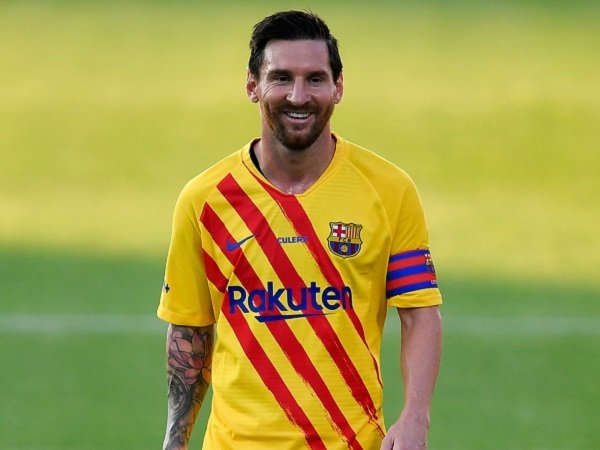 Miralem Pjanic tak sabar untuk main bersama Lionel Messi di Barcelona.
