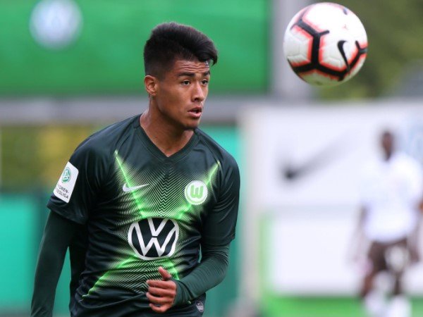 Ulysses Llane Resmi Dipinjamkan Wolfsburg ke Heerenveen