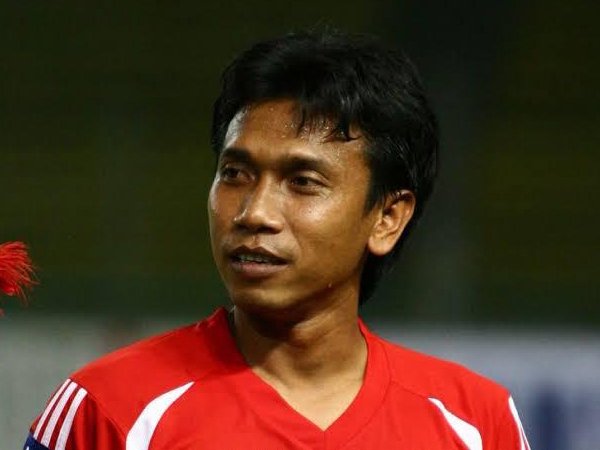 Widodo C Putro saat masih aktif sebagai pemain di timnas Indonesia