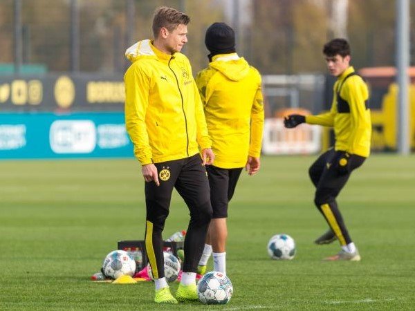 Borussia Dortmund Bisa Mainkan Lukasz Piszczek di Piala Super Jerman 2020