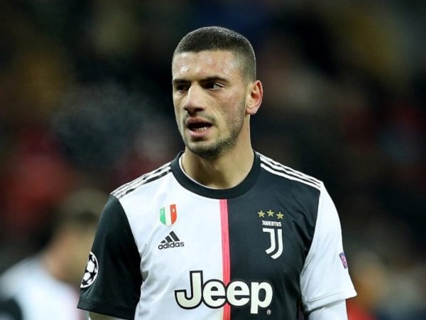Juventus tak berencana menjual Merih Demiral.