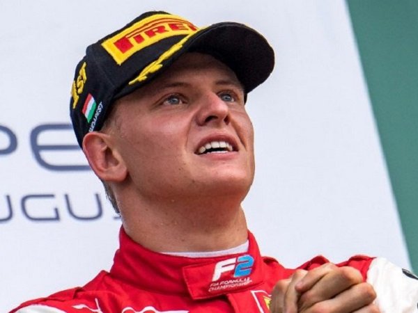 Mick Schumacher saat memenangkan salah satu balapan Formula 2. (Images: AFP)