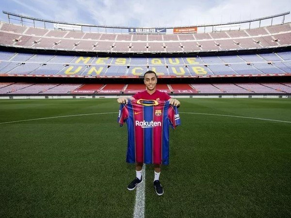 Sergino Dest Lebih Pilih Barcelona Karena Ingin Bermain Bersama Lionel Messi