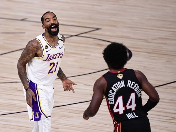 JR Smith sebut skuat Lakers 2020 masih lebih baik dari Cavaliers 2016.