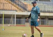 Robert Kukuh Bawa Persib Berlatih Saat Klub Lain Mulai Dibubarkan