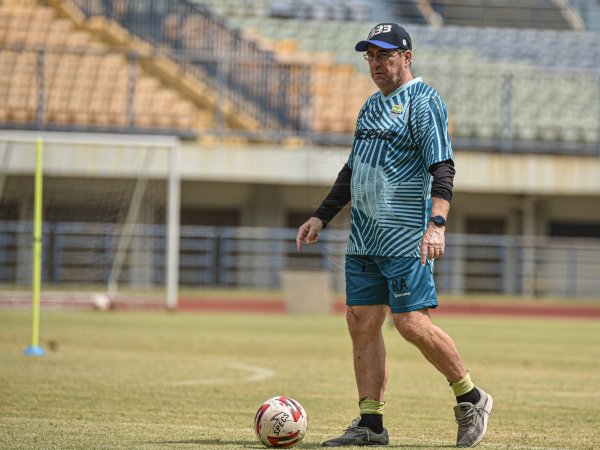 Pelatih Persib, Robert Rene Alberts