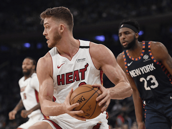 Meyers Leonard kesampingkan uang dalam memburu kontrak baru.