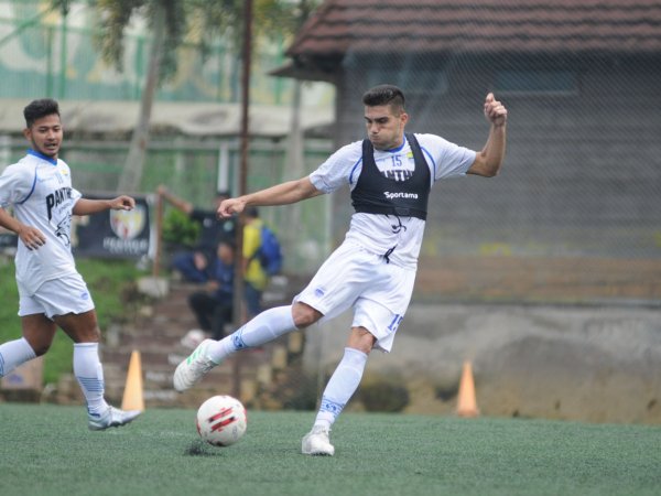 Bek naturalisasi Persib, Fabiano Beltrame