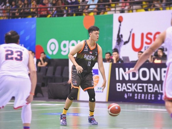 Ryan Febryan pensiun usai berkompetisi selama 13 musim di basket Indonesia.