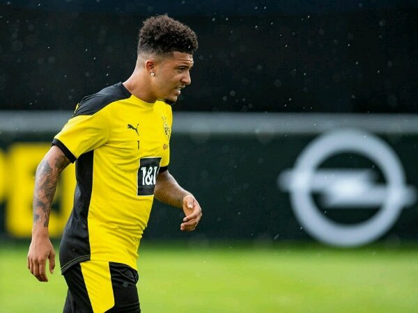 Petinggi Borussia Dortmund Gelar Pembicaraan dengan Jadon Sancho