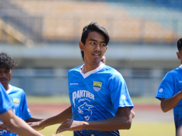 Bek muda Persib, Kakang Rudianto