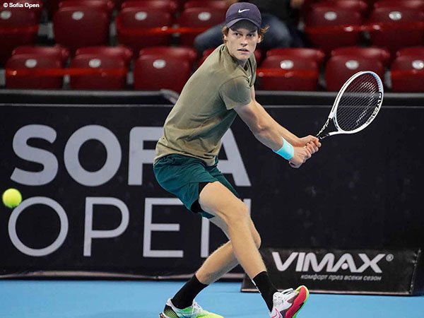 Jannik Sinner melaju ke perempatfinal Sofia Open 2020