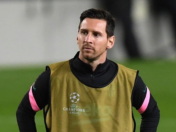 Lionel Messi dirumorkan untuk hengkang dari Barcelona lagi.