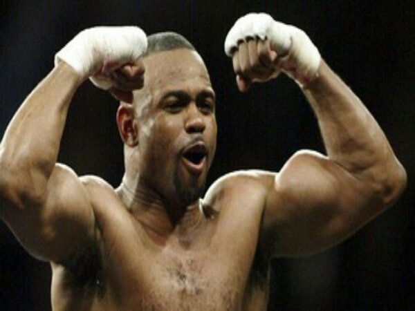 Roy Jones Jr Klaim Kariernya Berakhir Usai Duel Lawan Mike Tyson