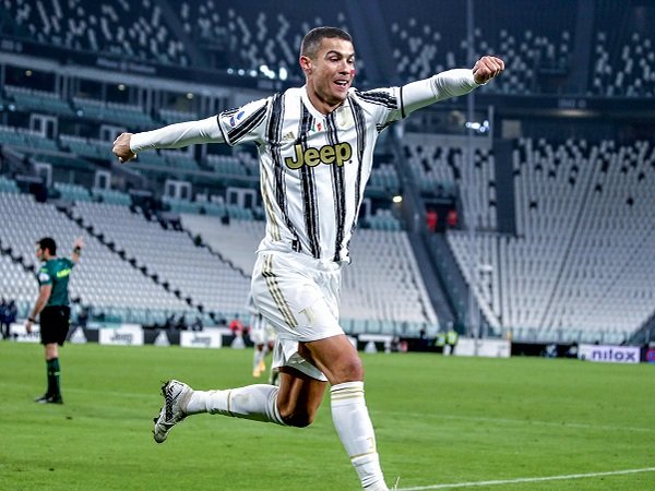 Cristiano Ronaldo bawa Juventus menang atas Cagliari.