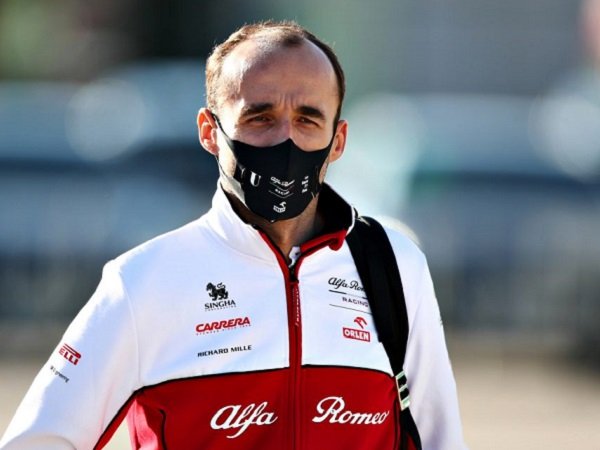 Robert Kubica kembali ke lintasan F1. (Images: F1.com)