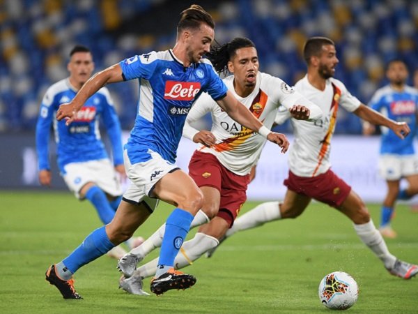 Napoli menjamu AS Roma dalam laga berikutnya di Serie A.