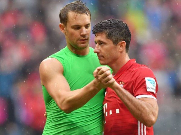 Dua Pemain Bayern Munich, Manuel Neuer dan Robert Lewandowski Layak Menangkan Penghargaan FIFA